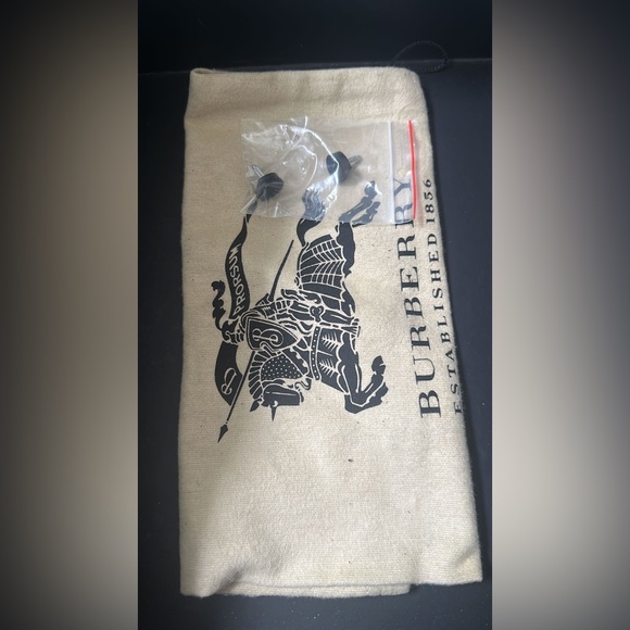 Burberry English Heritage Ryfold 125 - Picture 8 of 8